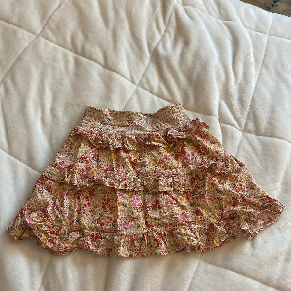 floral print skirt with ruffles